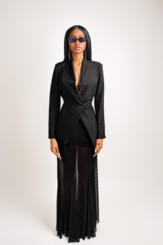 FORMA — Black V-Neck Single Blazer